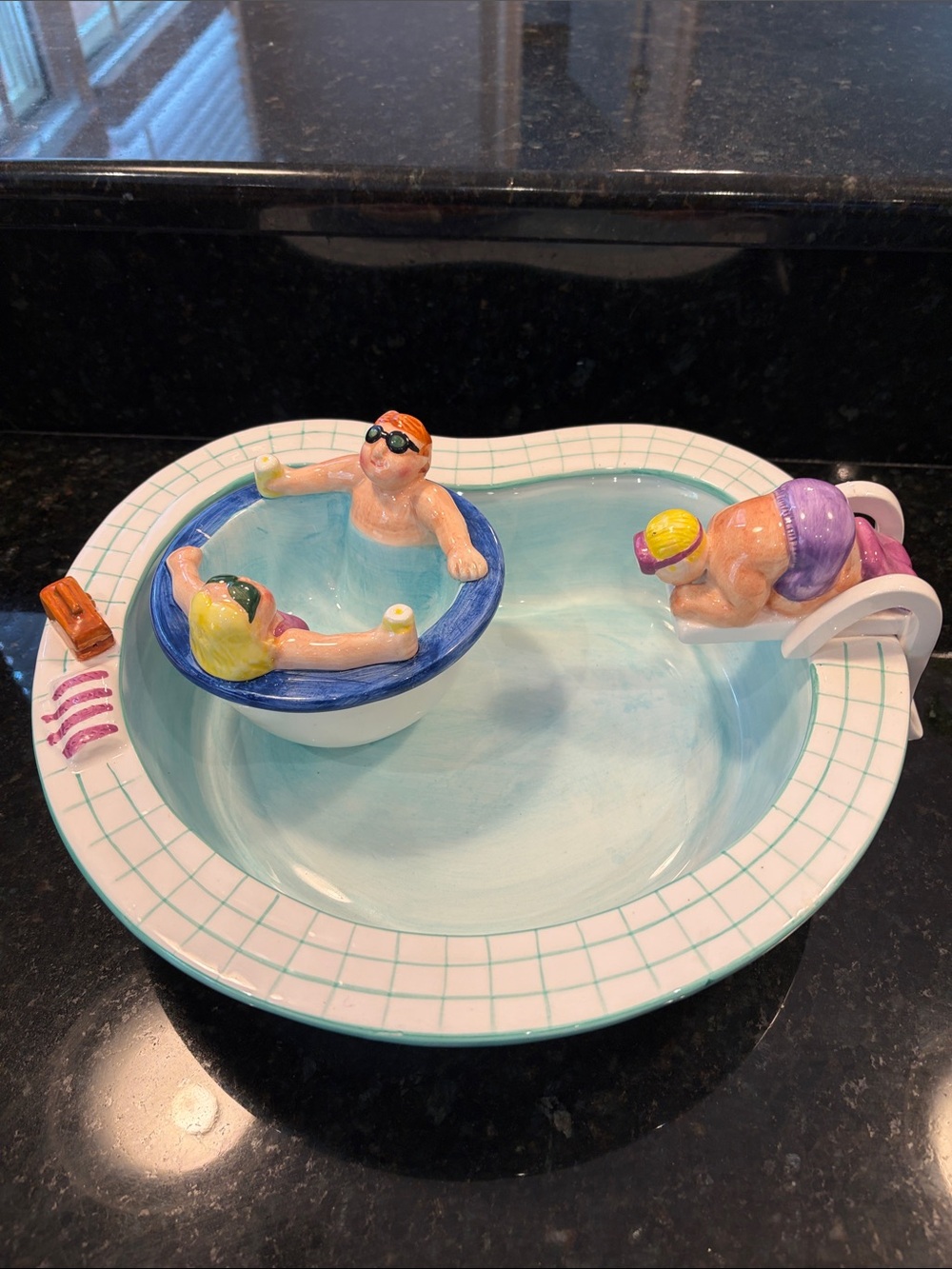 Vintage Lotus Swimming Pool chip & dip set